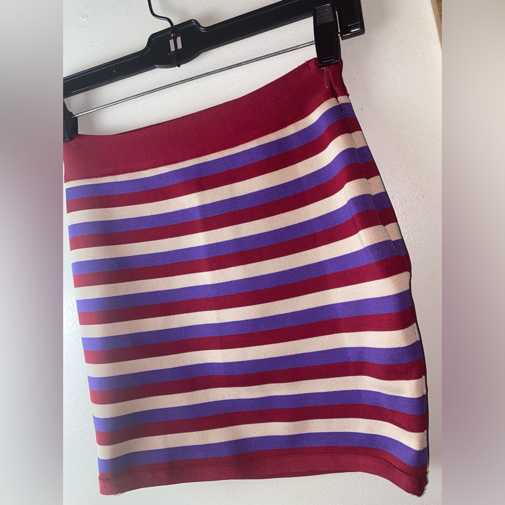 Fashion Nova Stretch mini skirt